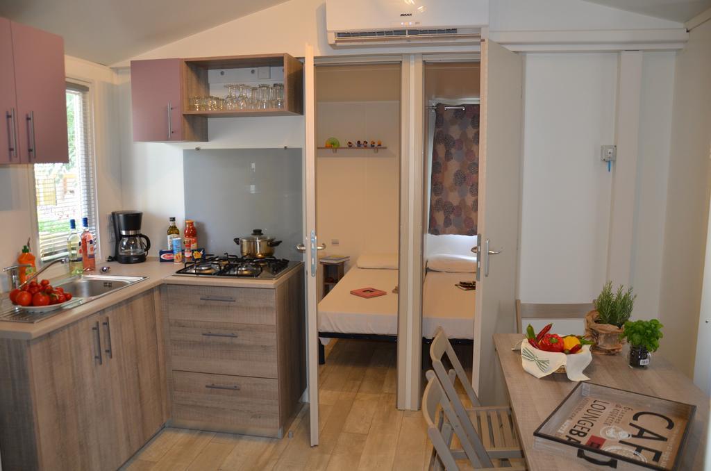 Happy Camp Mobile Homes In Camping Park Umag كاريغادور المظهر الخارجي الصورة
